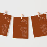 Deserto Simples | Quadro de números Terracotta<br><div class="desc">Este Deserto Simples O gráfico de números da tabela Terracotta é exatamente o que você está procurando para completar seu casamento russo moderno. Perfeito para uma vibração ocidental minimalista ou para uma sensação boêmica retrorreflectora. O guião branco natural mínimo verdadeiramente pop com este fundo colorido do outono. Você pode optar...</div>