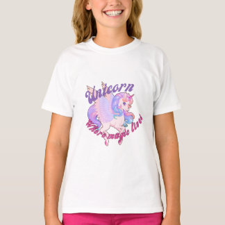 Design de camiseta de unicórnio fofo