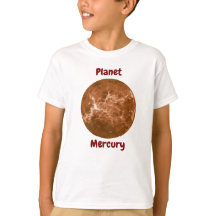 Design de camiseta infantil com nomes de planetas