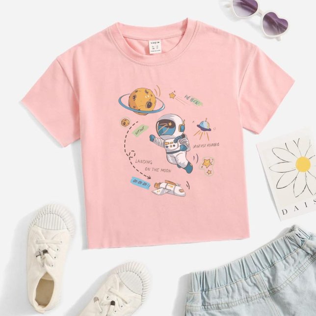 Design de camiseta vetor espacial e bebê tende |  (Criador carregado)