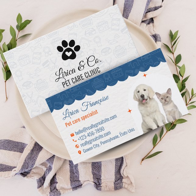 Design de Cartão de visita Clínica de Tratamento d (White & Blue Pet Care Clinic Business Card Design)