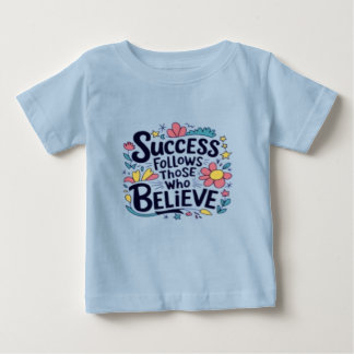 design de moda caminhando e camiseta de bondade
