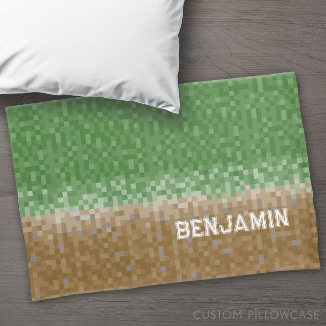 Design de Pixel Verde e Castanho com Nome (Custom Pillowcase)