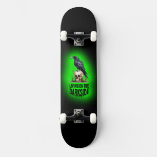 Design de Skateboard do Crânio do Corvo Darkside
