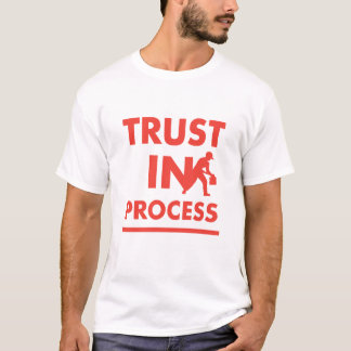 design de t-shirt simples mínima