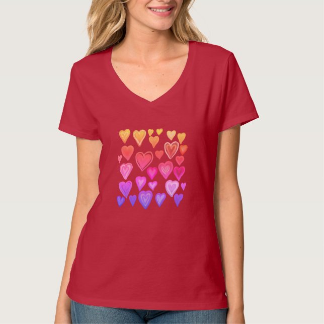 Design vermelho-coração, T-Shirt cor-de-rosa (Frente)