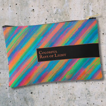 Dias Coloridos de Luz caindo na escuridão