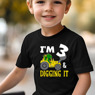 Dinosaur Boys Digging sendo três Camiseta