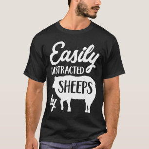 Distraído facilmente pela camisa de ovelha para o