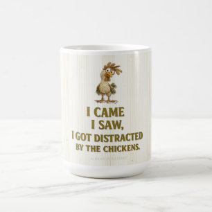 DISTRAÍDO PELAS GALINHAS - Caneca de café