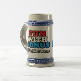 Divertimento com caneca de cerveja do bônus