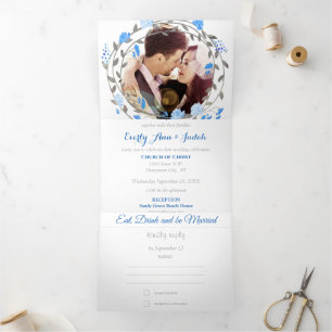 Dobra Tripla Convite de Casamento com Coroa Floral Azul Cinza F