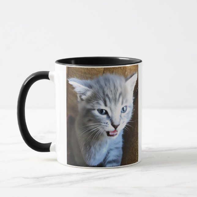 Doida por Gatos. Humor de Gato. Caneca de Café de  (Esquerda)