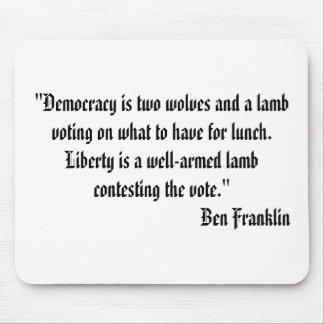 Dois lobos e umas citações Mousepad do cordeiro