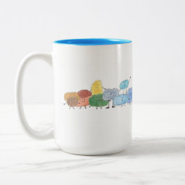 Dois Tons Criaturas Fofas e Felpudas em uma Caneca de Café