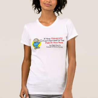 Dor na camisa das senhoras do pescoço