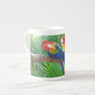Dos Macaws de osso escarlate da caneca de China