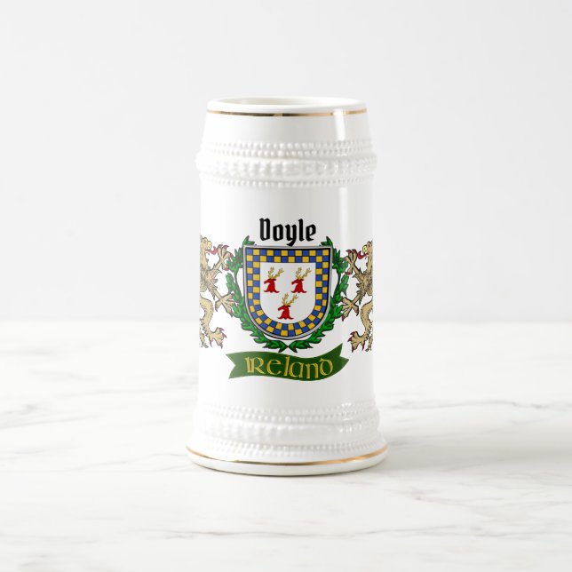 Doyle/O'Doyle Irish Shield Personalizou a Caneca d (Centro)