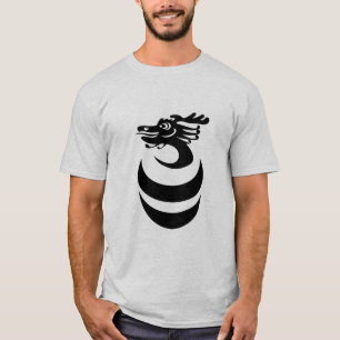 Dragão preto na camisa do ovo