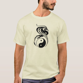 Dragão que ying a camisa de yang