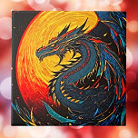 Dragão Regal sob o Azulejo cerâmico de lua complet<br><div class="desc">Transforme o seu espaço com este azulejo cerâmico impressionante, com um dragão majestoso de lino cortado sob uma lua de cheio brilhante. As cores negros, azuis, amarelas e vermelhas, combinadas com uma legal vibração retrorreflectora, acendem inspiração e confiança em qualquer sala. Este trabalho de arte único, cheio de força e...</div>
