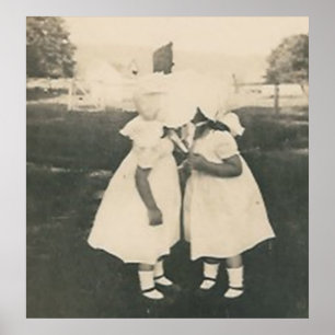 Duas meninas beijando poster