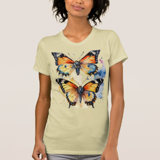 Duas mestiças multicolorido em borboletas t-shirt 