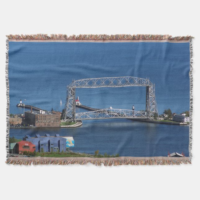 Duluth Aerial Lift Bridge lança cobertor (Frente)