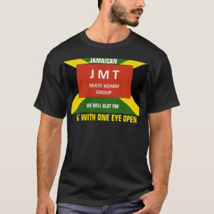 DURMA COM UM OLHO ABERTO Camiseta Básica Escura