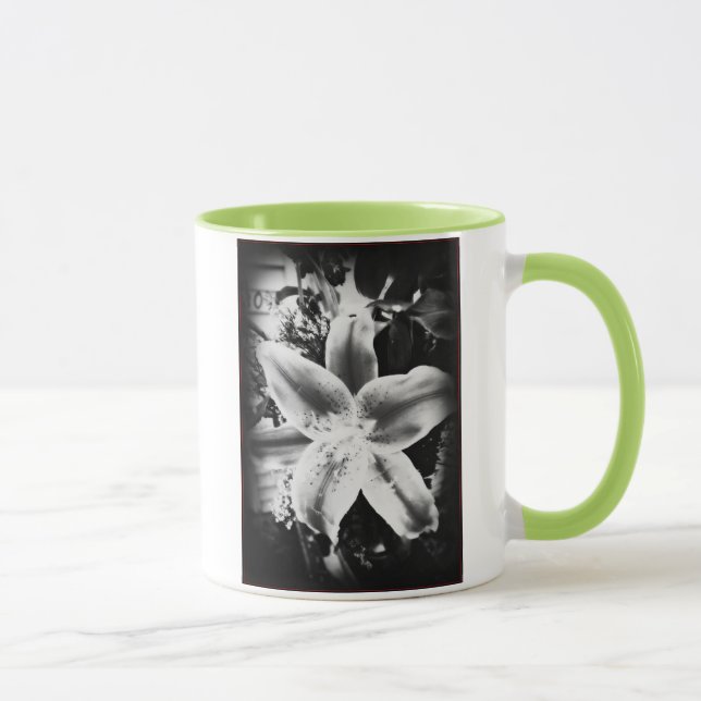 e.e. caneca inspirada dos cummings (Direita)