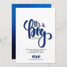 É um cartão de anúncio de menino