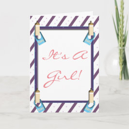 É um cartão de felicitações de menina