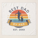 Echarpe Melhor Pai Do Par Golfing Dia de os pais Sport Per<br><div class="desc">Retro Best Pai By Par design você pode personalizar para pai, padrasto, avô ou qualquer entusiasta de golfe que também seja um pai. Presente perfeito para o melhor pai, pai ou avô que ama esportes de clube ou golfe. O texto "MELHOR PAI POR PAR" pode ser personalizado com qualquer pai,...</div>