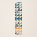 Echarpe Padrão de Triângulo Geométrico Moderno Pastel Eart<br><div class="desc">Elevem o seu estilo com este lenço geométrico moderno, com um padrão triangular impressionante em matizes suaves e sujas. A mistura artística de blues, pinks e tons de mostarda mudados cria um visual sofisticado, mas tendencioso, perfeito para visto casual, camadas ou adicionar um toque chic a qualquer roupa. Projetado para...</div>