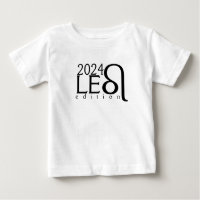 Edição Leo 2024 com símbolo Baby T-Shirt