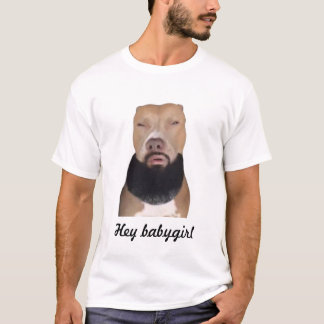 Ei, garotinha camisa despreocupada