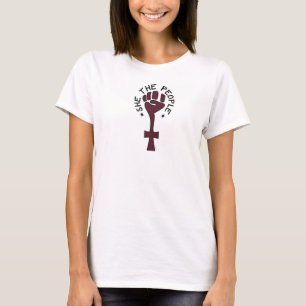 Ela as pessoas do t-shirt do Dri-Ajustado