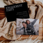 ela disse sim texto moderno convite para noivado<br><div class="desc">simples design de letras e uma imagem personalizada. Você pode personalizar o texto,  a imagem e os detalhes de cor neste modelo de convite de festa de noivado.</div>