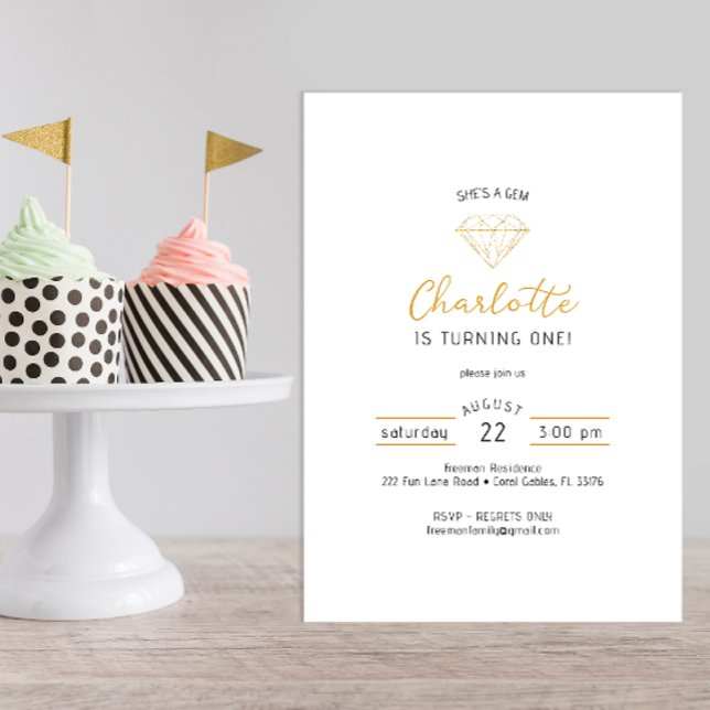Ela é um convite de aniversário para Diamond Doura (modern minimalist glitter gold gem birthday party invitation)