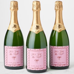 Ela Está Dando o Nó no Pescoço Chuveiro de Noiva C