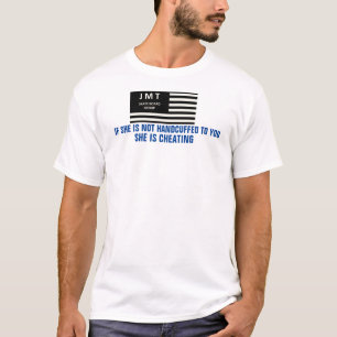ELA ESTÁ TRAÍNDO TAMBÉM Camiseta Básica Masculina