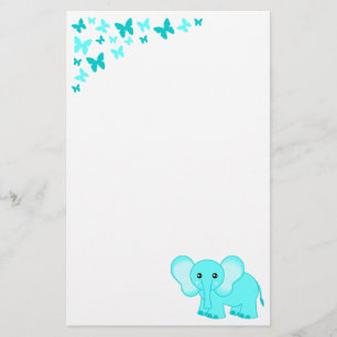 Elefante bonito do bebê e artigos de papelaria da