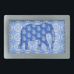 Elefante de Paisley - azul de cobalto e branco<br><div class="desc">Diagrama digital misto de um elefante enriquecido em fundo branco arabesco - azul de cobalto com um padrão branco,  claro e paisley</div>