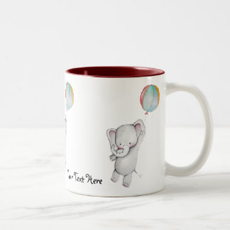 Elefante do bebê com caneca do balão
