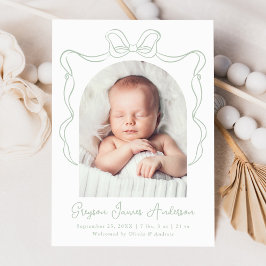 Elegante Anúncio de Nascimento em Verde Sage com L