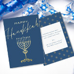 Elegante Blue Happy Hanukkah Menorah Dourado<br><div class="desc">Uma simples mas elegante placa lisa azul Chanucá azul escura com "Feliz Chanucá" na tipografia complementar da folha de ouro, que apresenta uma fonte clássica, em forma de bloco, em negrito, e uma fantástica fonte de exibição escrita à mão que varre a placa. Abaixo aparece uma elegante menorah dourada. O...</div>