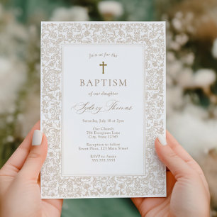 Elegante Convite de Batismo Floral em Dourado 