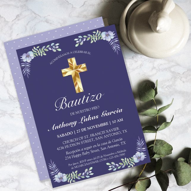 Elegante Lavanda Cruz De Oro Bautizo Bebé Convite (Criador carregado)