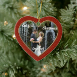 Elegante Primeiro Natal Junto com Ornamento Fotogr<br><div class="desc">Um Enfeites de natal romântico com sua própria foto (casamento) emoldurada por uma borda de ouro e burgundy. Bonita para recém-casados,  apenas engajou casais ou comemora um aniversário.</div>