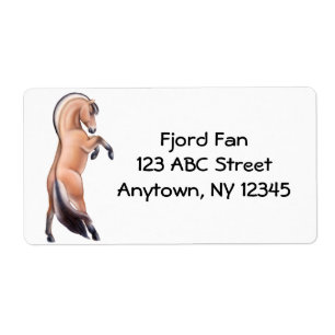 Elevando a etiqueta norueguesa do cavalo do fiorde